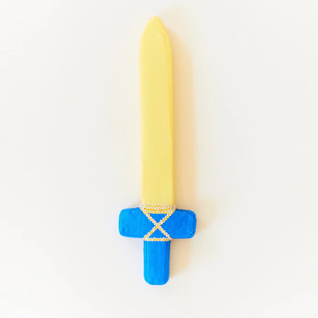 חרב צהובה כחולה – Sarah’s Silks