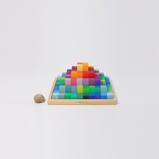 פירמידה צבעונית קטנה – Grimms