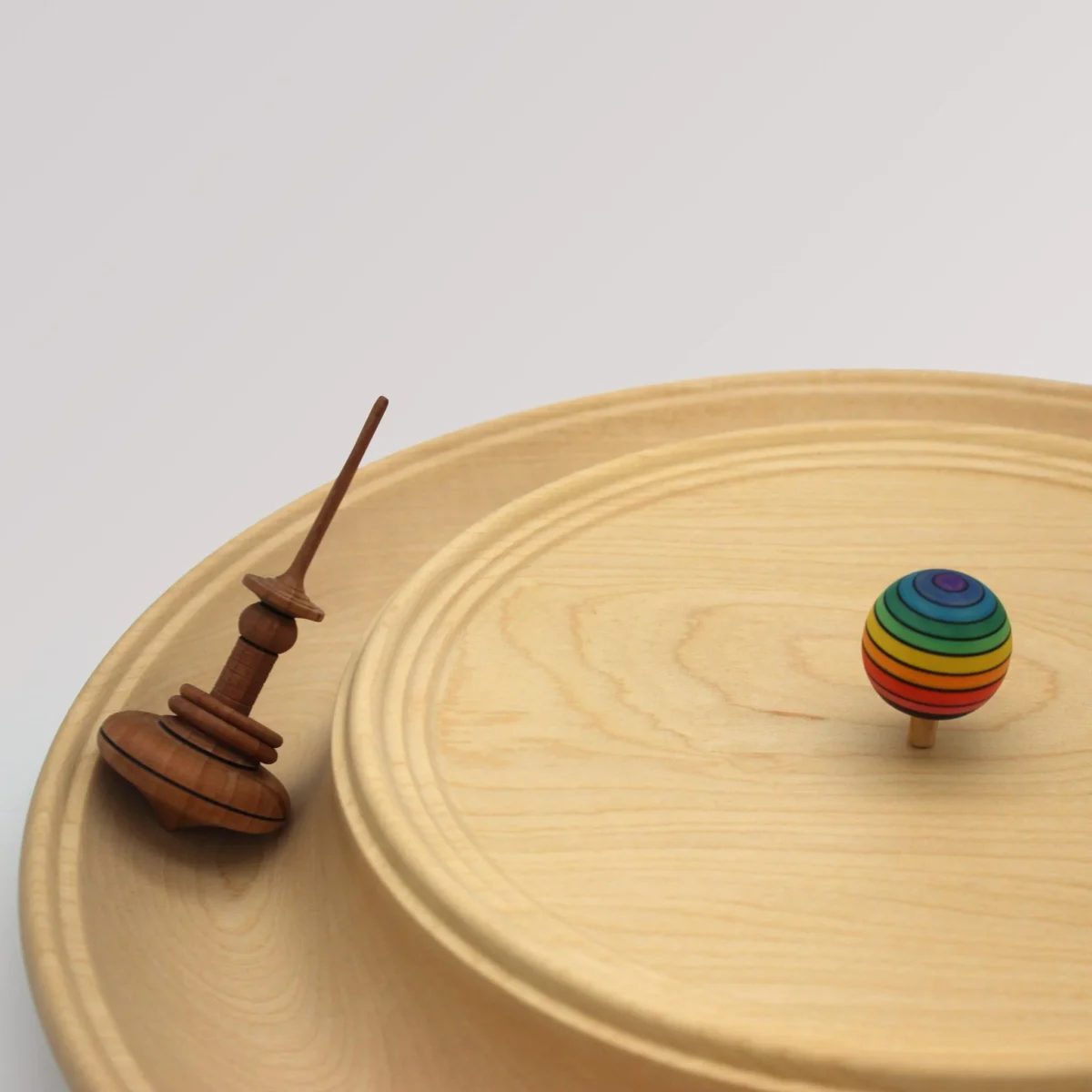 spinning top 40cm maple