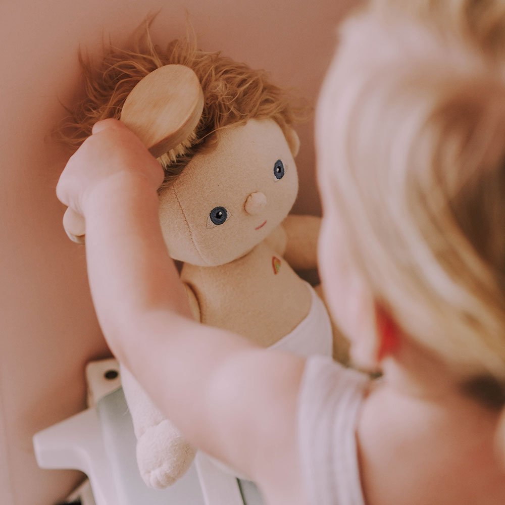 06 Oe Dinkum Doll Poppet Dinkum Doll Brush 2020 03.jpg