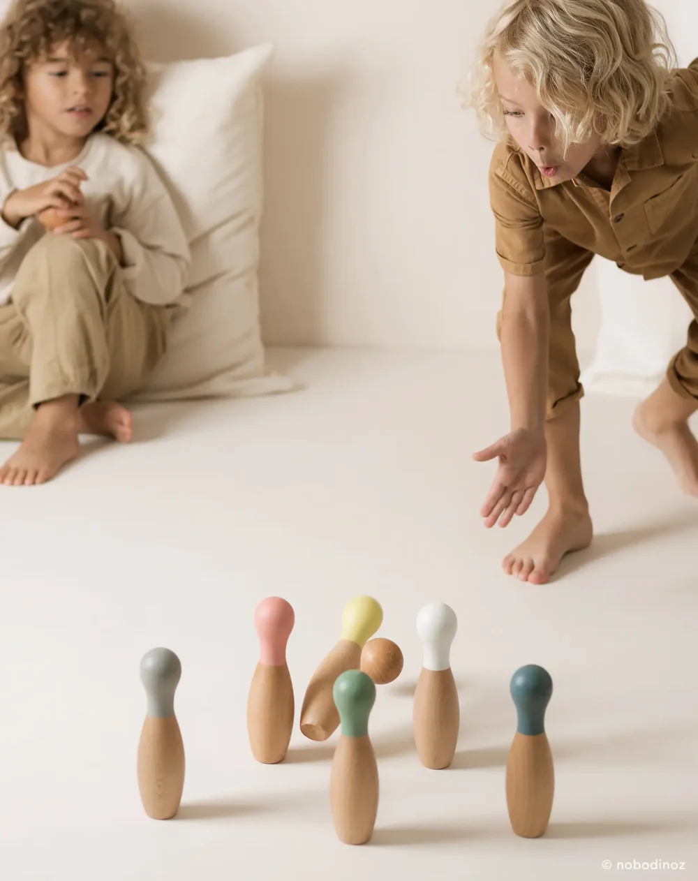 Bowling Set Wooden Toy Nobodinoz 2 2000000009919 2