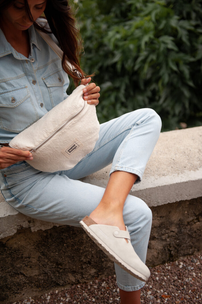 Mama Hangs Fannypack Bloom Bag Jacquard Palm Écru 3054