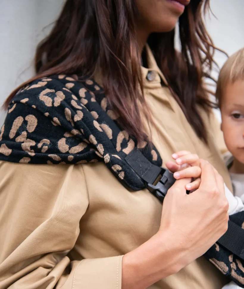 Mama Hangs Portage D Appoint Porte Bb Hanche Made In France Black Leopard