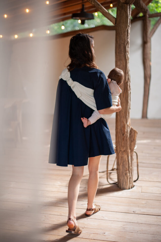 Mama Hangs Porte Bambin Carry & Walk Palm Ecru 0328