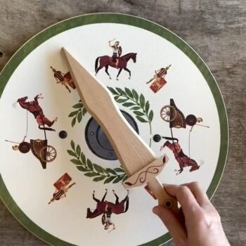 ⁨	⁨	⁨	⁨	לוחמות הצדק ולוחמי האור, קשתות וקשתים, נסיכים ונסיכות, אבירות ואבירים וכמובן אמהות הדרקונים 🐉 שימו לב! כל המלאי אזל בהשקה ולכן פתחנו קבוצת רכישה למשך 3 ימים! הנחת ההשקה בפנים וכל המלאי התחדש! סגירה ב 25.11 והגעה בינואר ⚔️✨⁩⁩⁩⁩