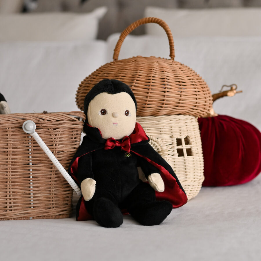 Dinky Dinkum Dreadful Duo Vicent Vampire Lifestyle 3 Dinky Dinkum Dreadful Duo Vicent Vampire Lifestyle 3