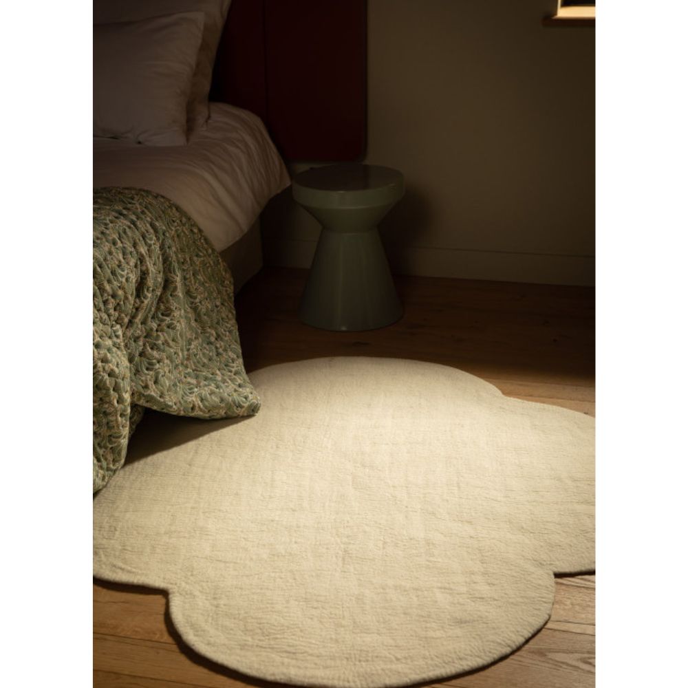 Lucky Rug (1) Lucky Rug (1)