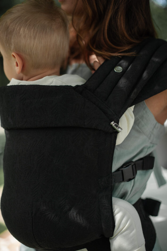Mama Hangs Porte Bébé Carry&bloom Palm Noir 0526