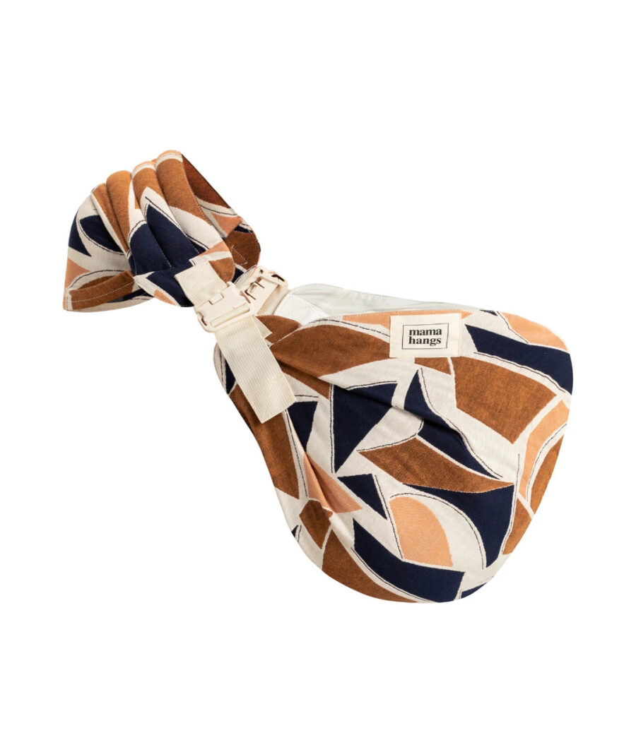 Mama Hangs Carry And Walk Jacquard Earth Fabrique Au Portugal.webp