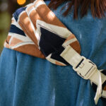 Mama Hangs Porte Bambin Carry & Walk Earth 1141