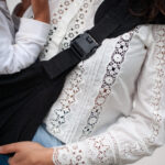 Mama Hangs Porte Bambin Carry & Walk Palm Noir 1963