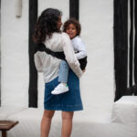 Mama Hangs Porte Bambin Carry & Walk Palm Noir 1974