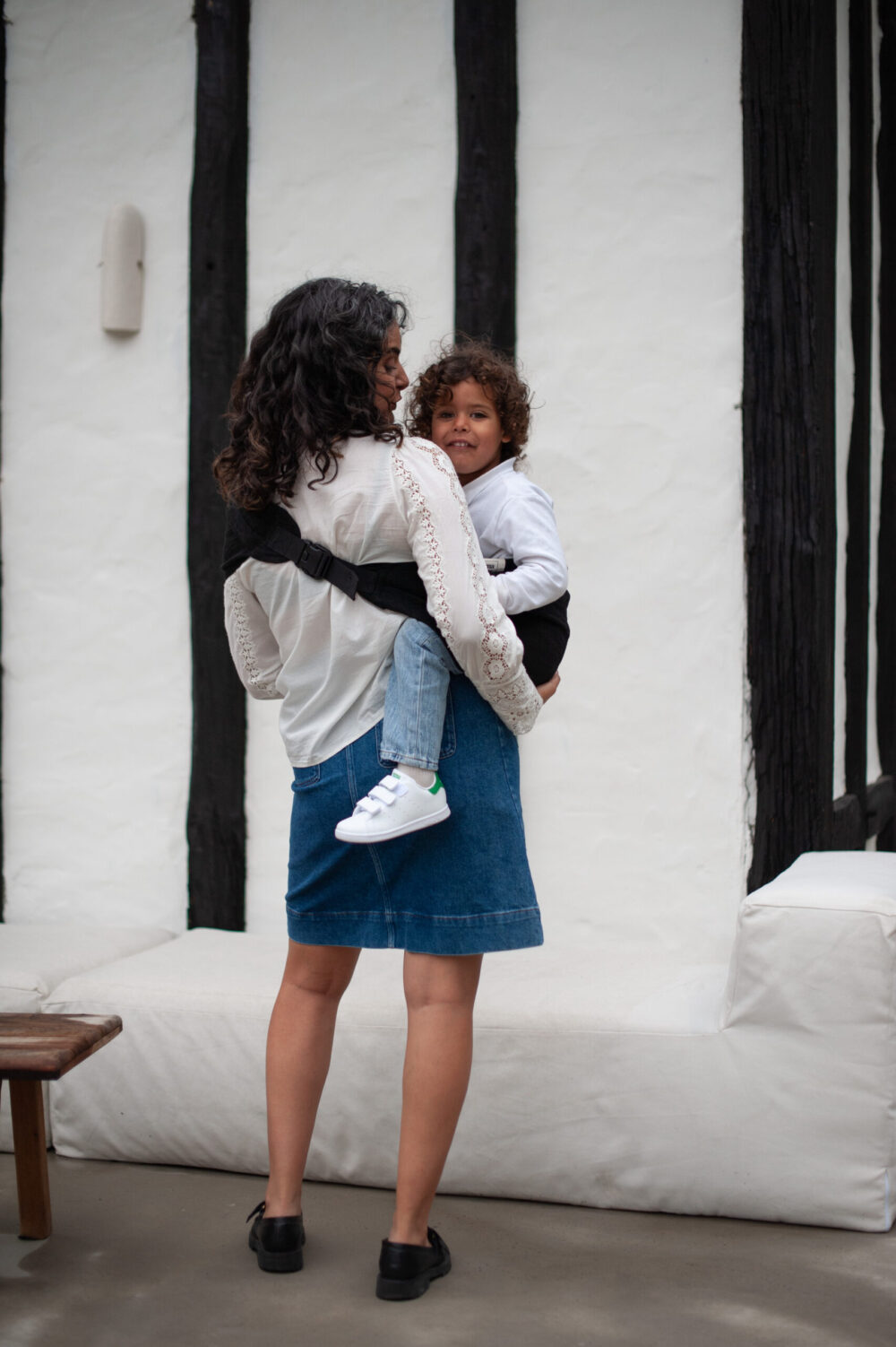 Mama Hangs Porte Bambin Carry & Walk Palm Noir 1974