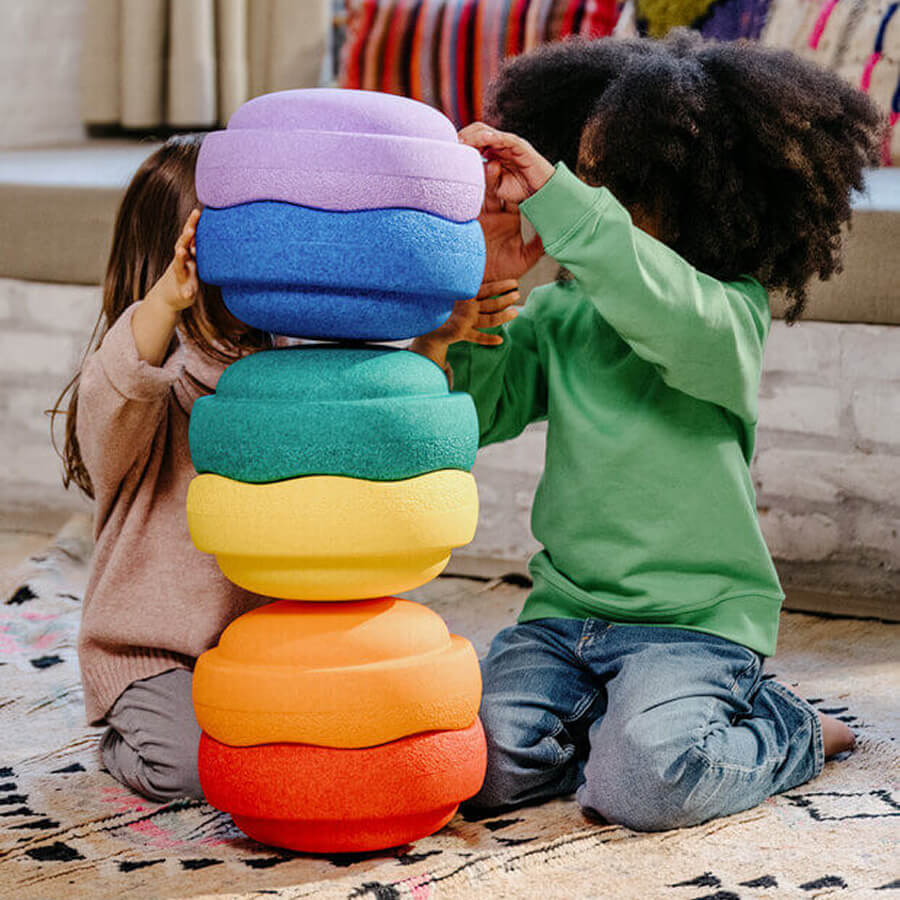 Layout Nine (title Below) Desk Stapelstein