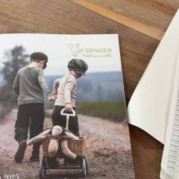 אני לא יודעת למי שלחתי את הסרטון שלי מתלהבת מזינגר אחרי השיחה הראשונה איתם, אבל היה כיף למצוא את הסרטון🪿 מחר תפתח הזמנה מוקדמת מתוך משלוח שכבר נמצא בדרך לארץ, כולל בובות חדשות!  @senger_naturwelt