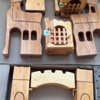 מה צילמתי הרגע? 🫣 דרופ ביום חמישי. תחלמו על זה בחג @ostheimerwoodentoys