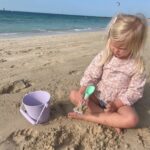Fw Lifestyle Double Digger Girl On Beach 2 30.01.23