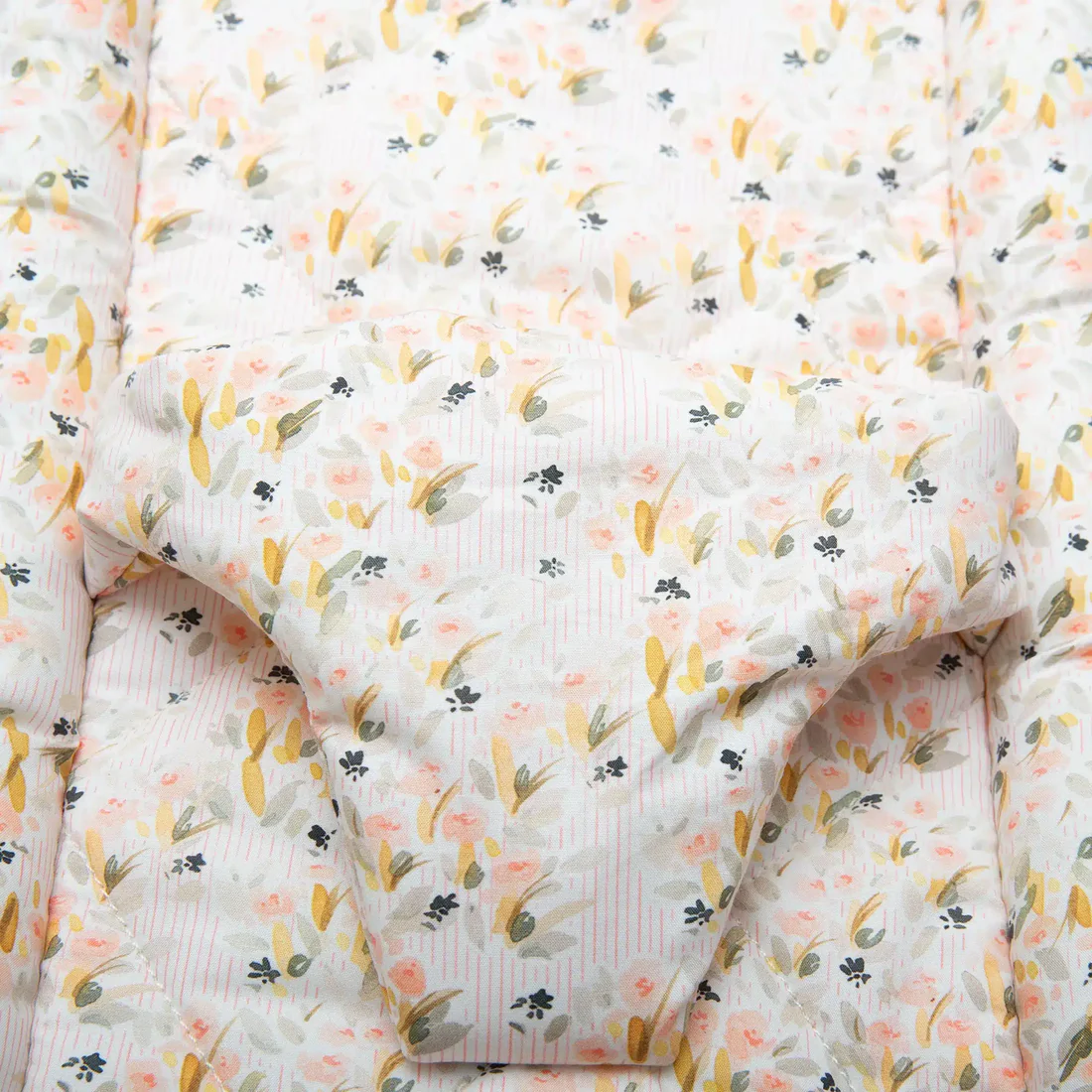 Levo Doll Elizabeth Detail3