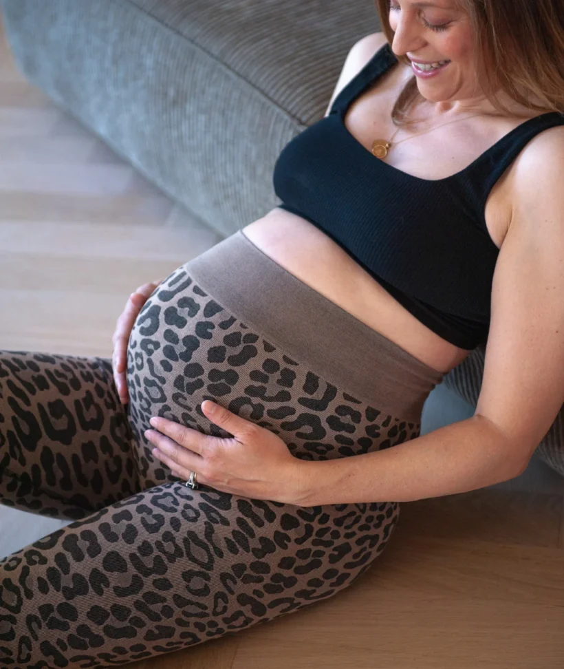Legging Grossesse Mama Hangs 24.png