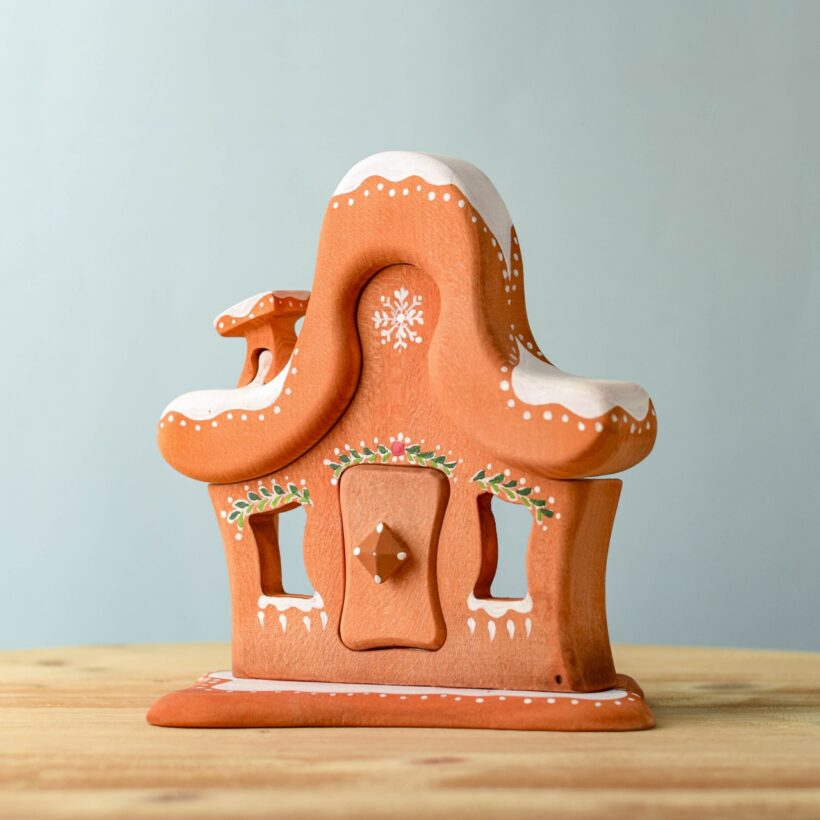 Gingerbread House~7481