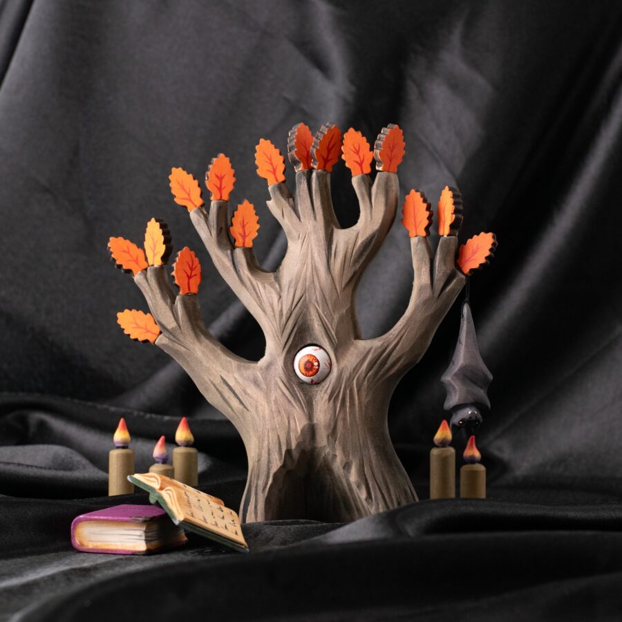 The Watching Oak Orange~8480 The Watching Oak Orange~8480