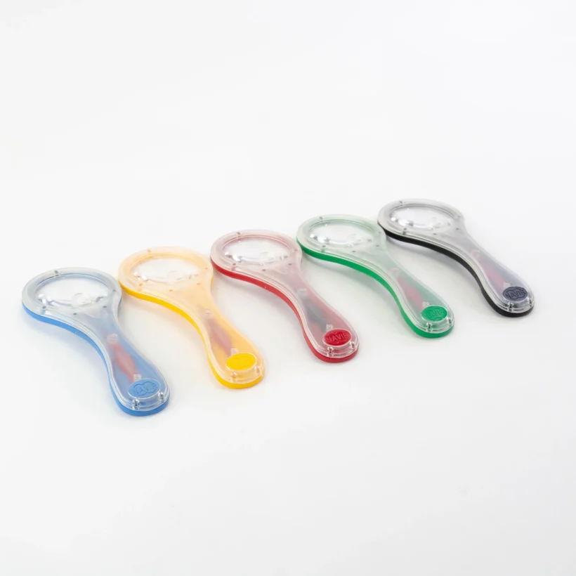 A710025 Corvus Kids At Work Magnifying Glass Mega Lens 02 2400x2400.jpg