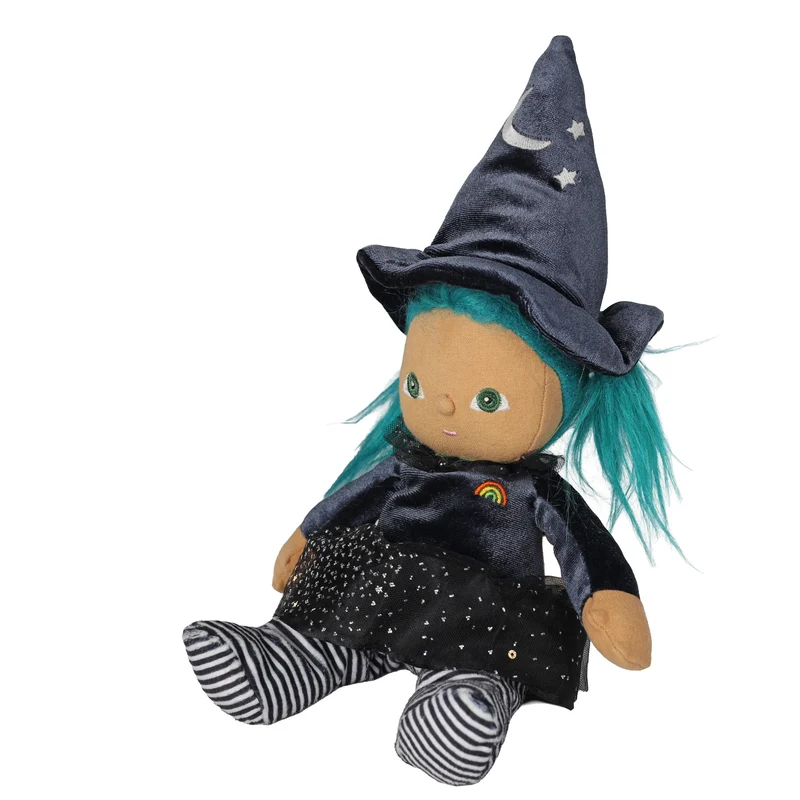Dinky Dinkum Winnie Witch 2 800x.jpg